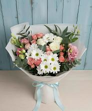 Букет цветов из:  Розы, Лизиантусы и Хризантемы в Калистово