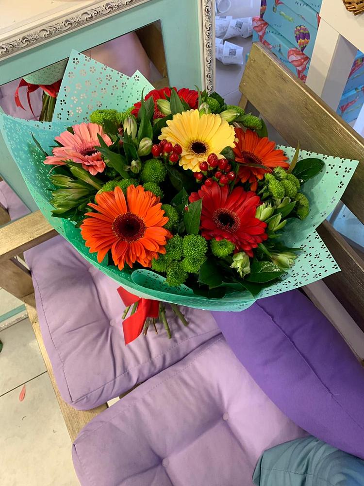 Букет цветов из: Герберы, Хризантемы и Альстромерии в Калистово