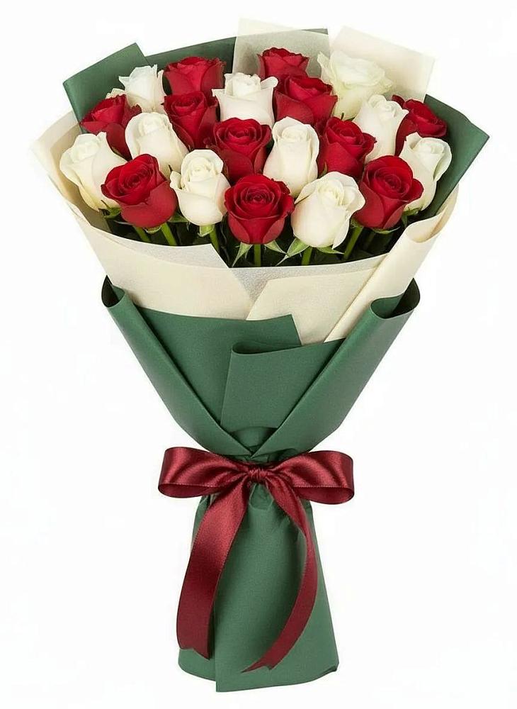 Букет Микс из красных и белых роз в Калистово
