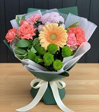 Букет цветов из:  Гвоздики, Розы, Герберы и Хризантемы #REPLACE_PRED# Калистово