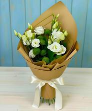 Букет цветов из:  Хризантемы и Лизиантусы в Калистово