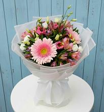 Букет цветов из:  Герберы, Альстромерии и Лизиантусы в Калистово